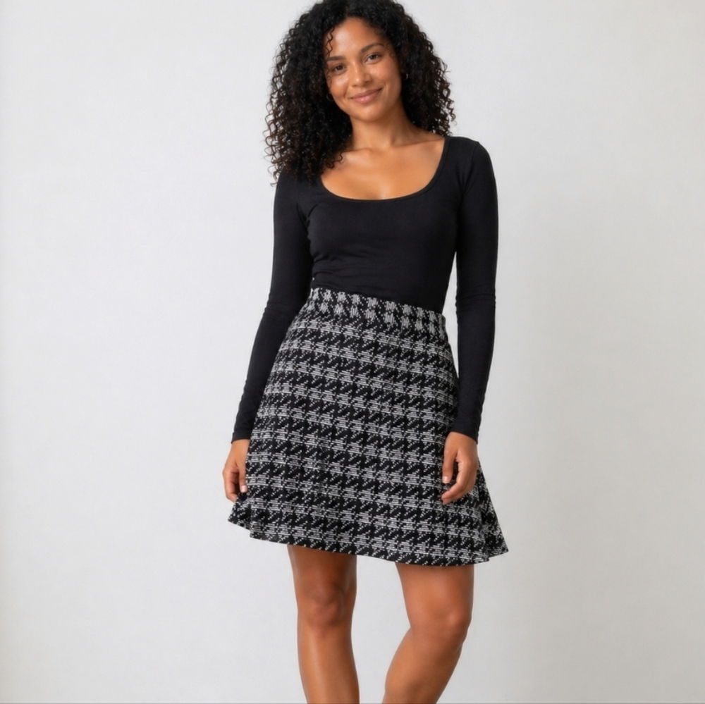 CROWN & IVY 8 Patterned Skirt